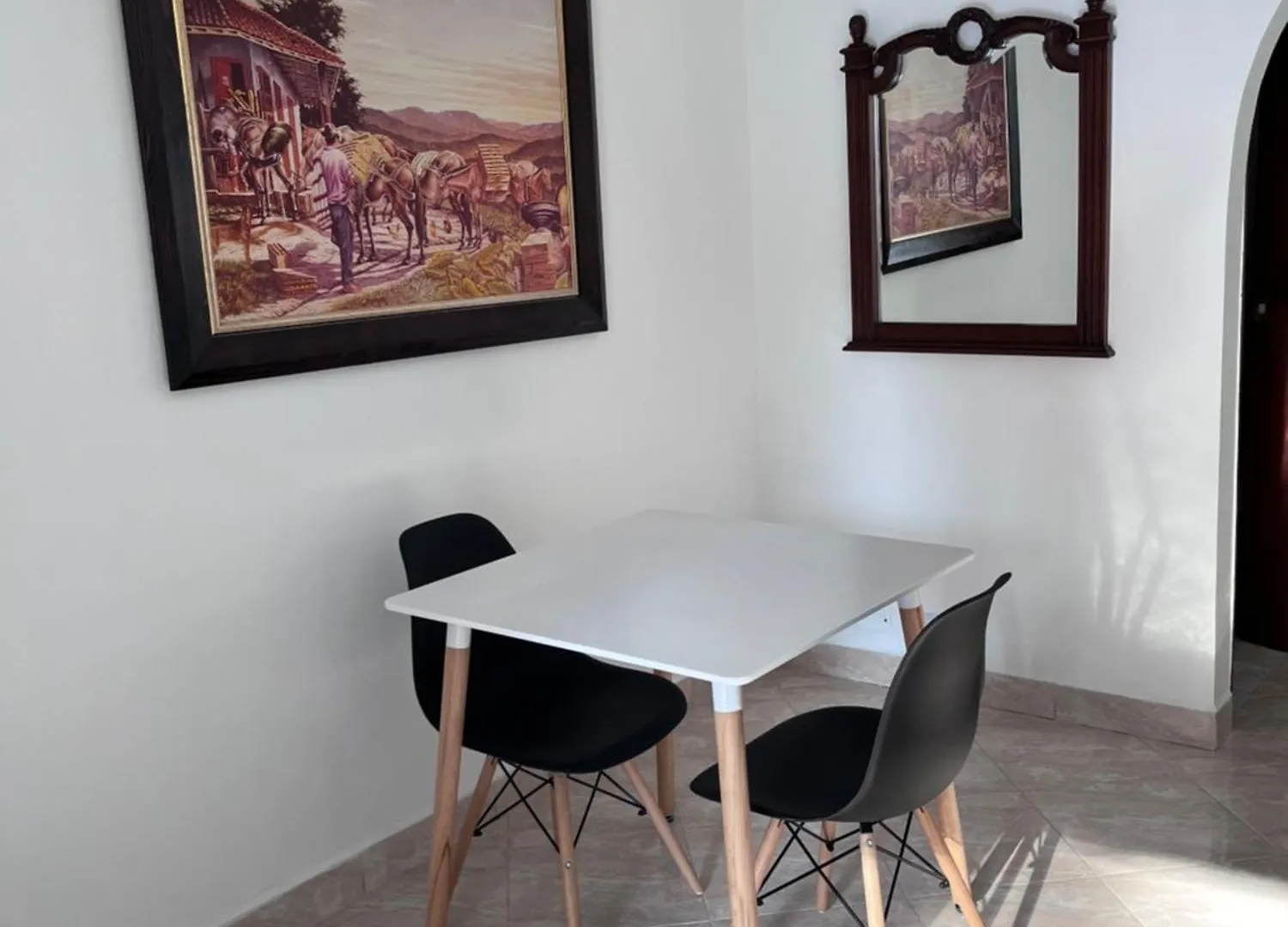 Roomies House By Rincon Medellin Sj 0*,
