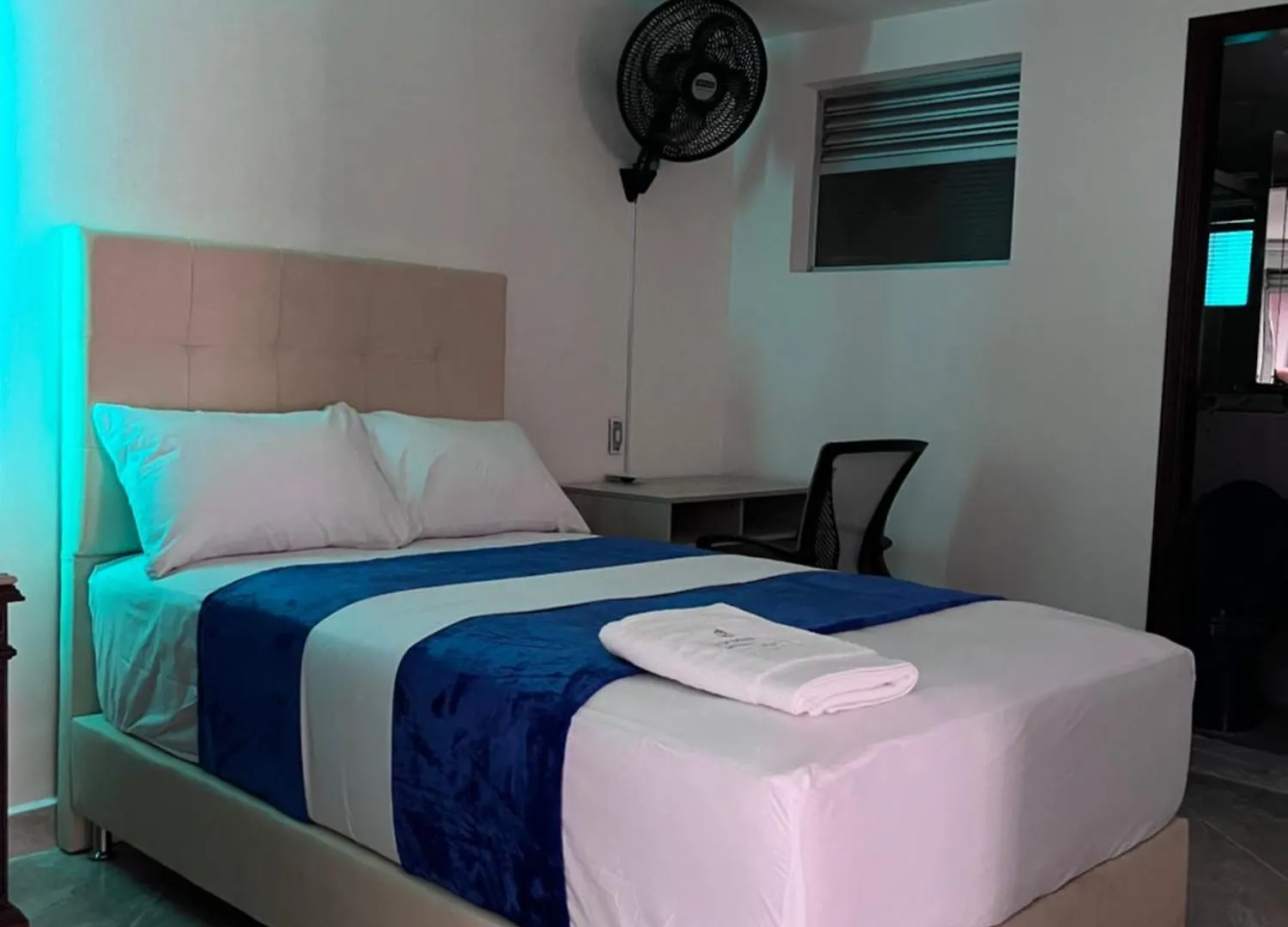 Guest house Roomies House By Rincon Medellin Sj